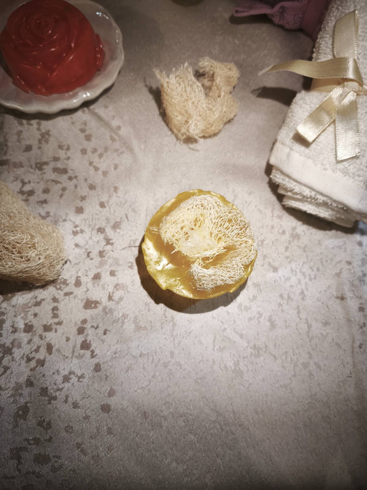 Φυσικό Σαπούνι με Λούφα – SLS Free - Citrus Aura 100gr - Harmony Life